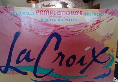 LA Croix - Pamplemousse sparkling  water -12 can case